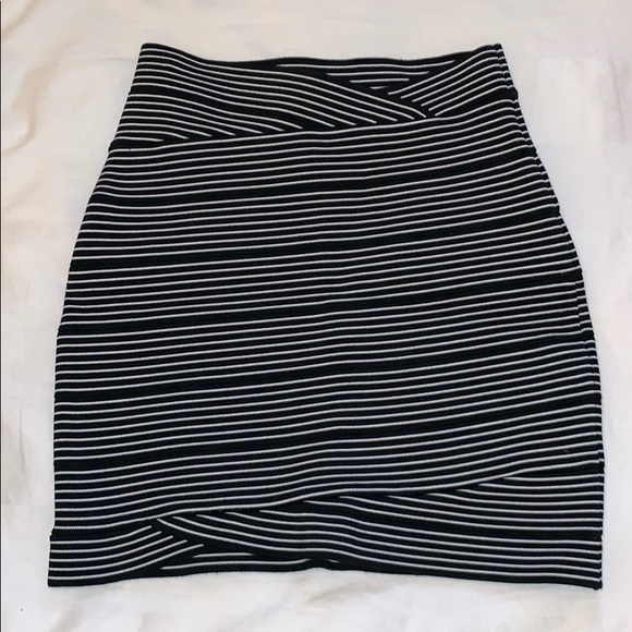 BCBG Bandage Power Skirt *NWOT - Picture 1 of 3
